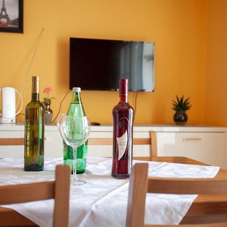 Apartament Dispet Dugi Rat Zewnętrze zdjęcie