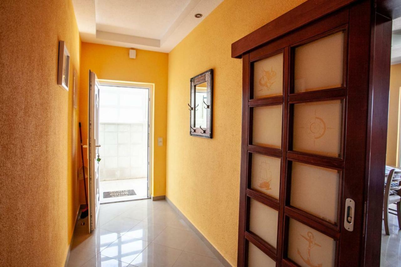 Apartament Dispet Dugi Rat Zewnętrze zdjęcie
