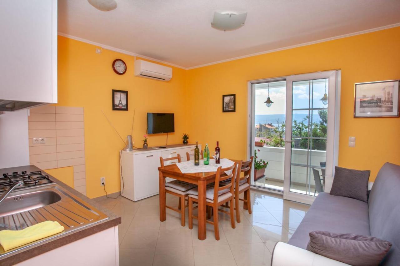 Apartament Dispet Dugi Rat Zewnętrze zdjęcie